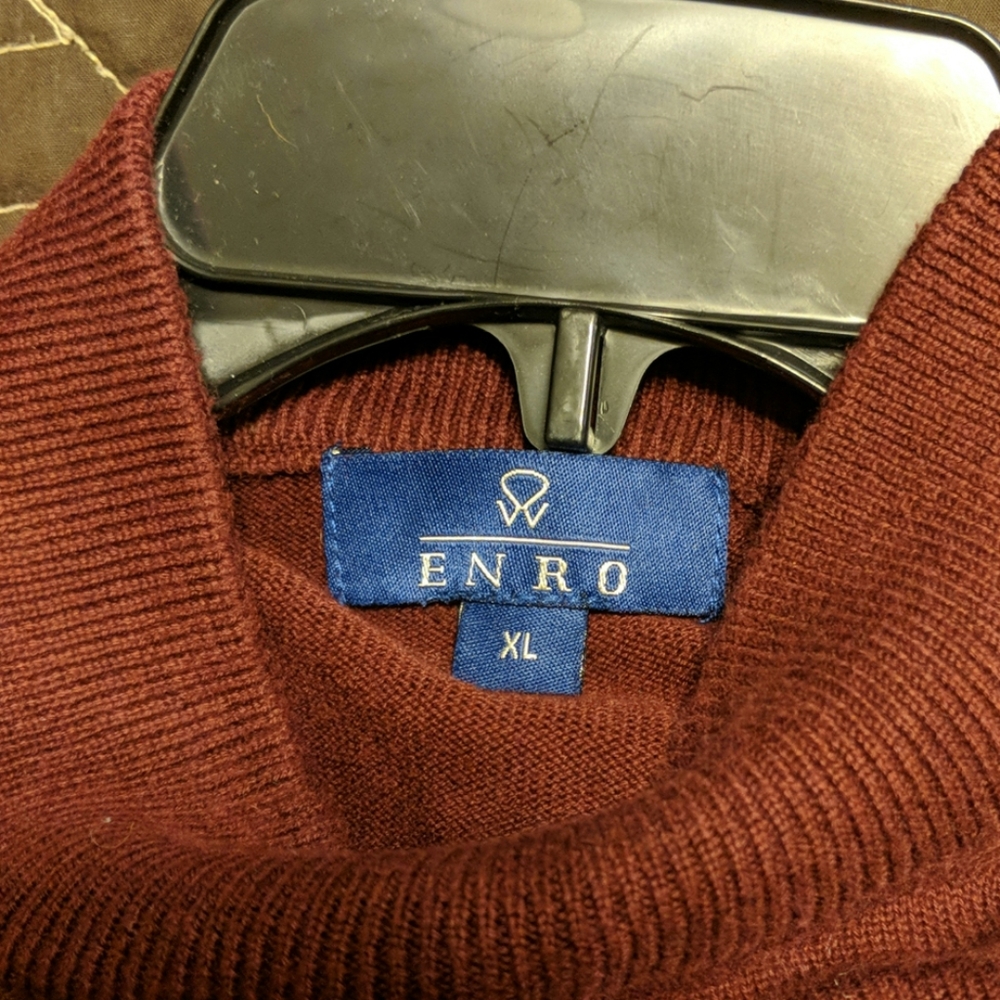 Clothes - Picture 2 of 2